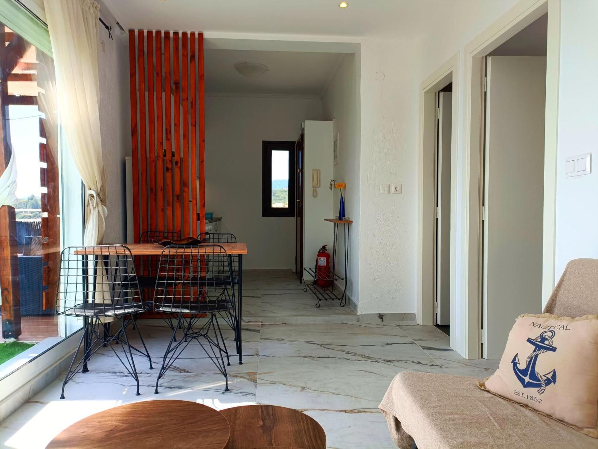 Salonikiou Beach Apartments & Villas Agios Nikolaos  Exterior photo
