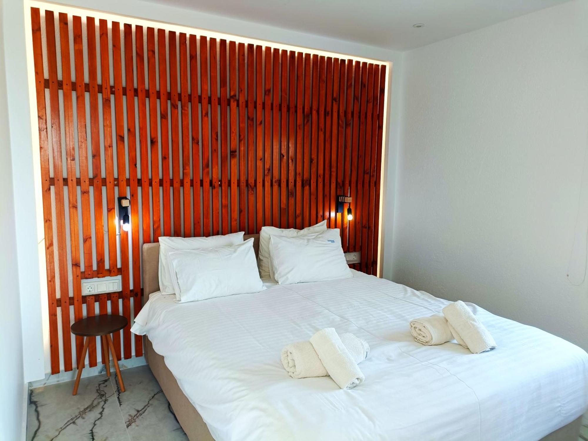 Salonikiou Beach Apartments & Villas Agios Nikolaos  Exterior photo