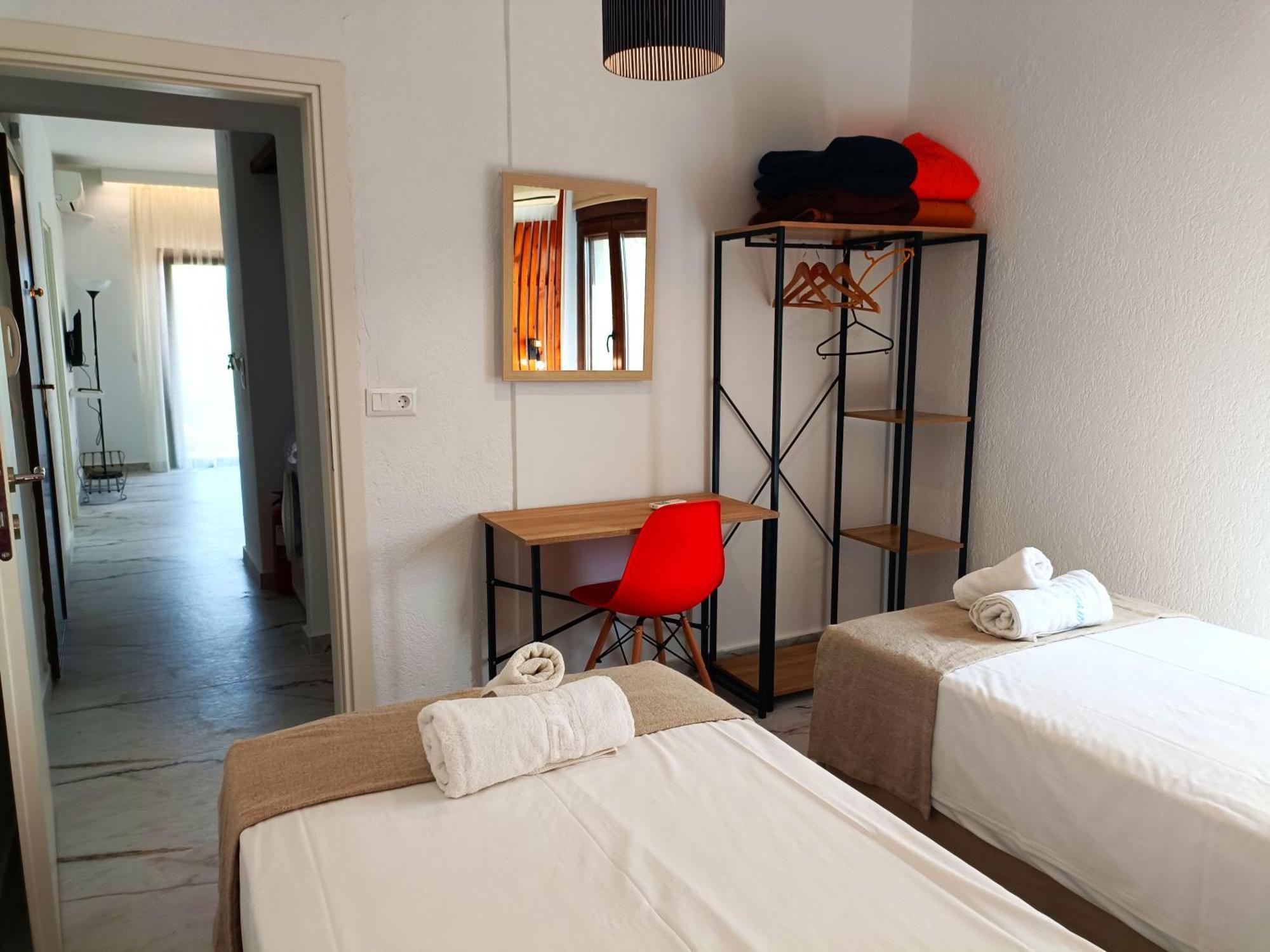 Salonikiou Beach Apartments & Villas Agios Nikolaos  Exterior photo